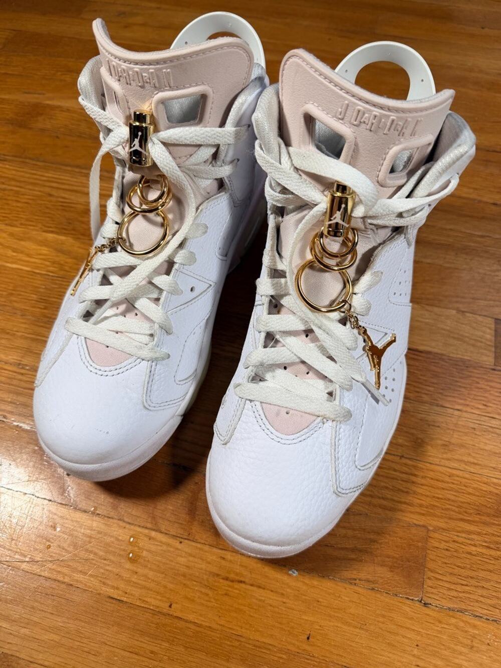 Size 8.5 - Air Jordan 6 Retro Gold Hoops W